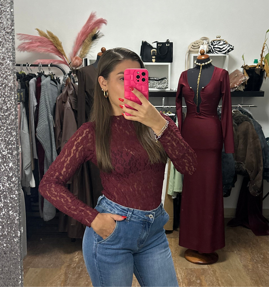 Maglietta in pizzo trasparente